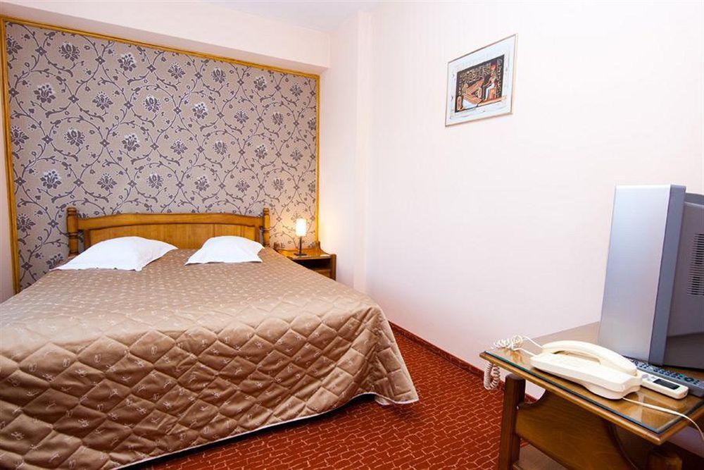 Hotel Onix Cluj Napoca Bagian luar foto