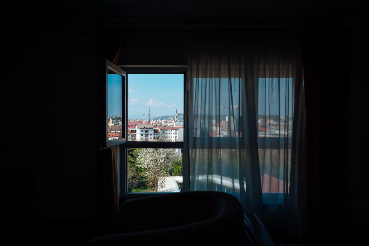 Hotel Onix Cluj Napoca Bagian luar foto