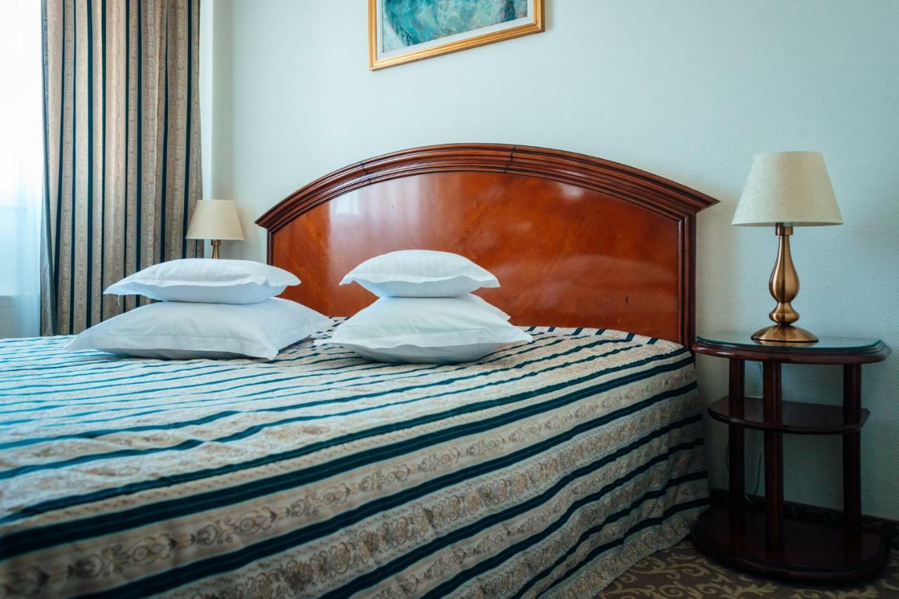 Hotel Onix Cluj Napoca Bagian luar foto